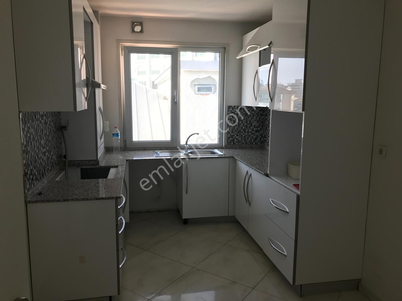 Maltepe Atatürk Cad'de Metroya Çok Yakın Kiralık Teraslı Ofis - Görsel 9