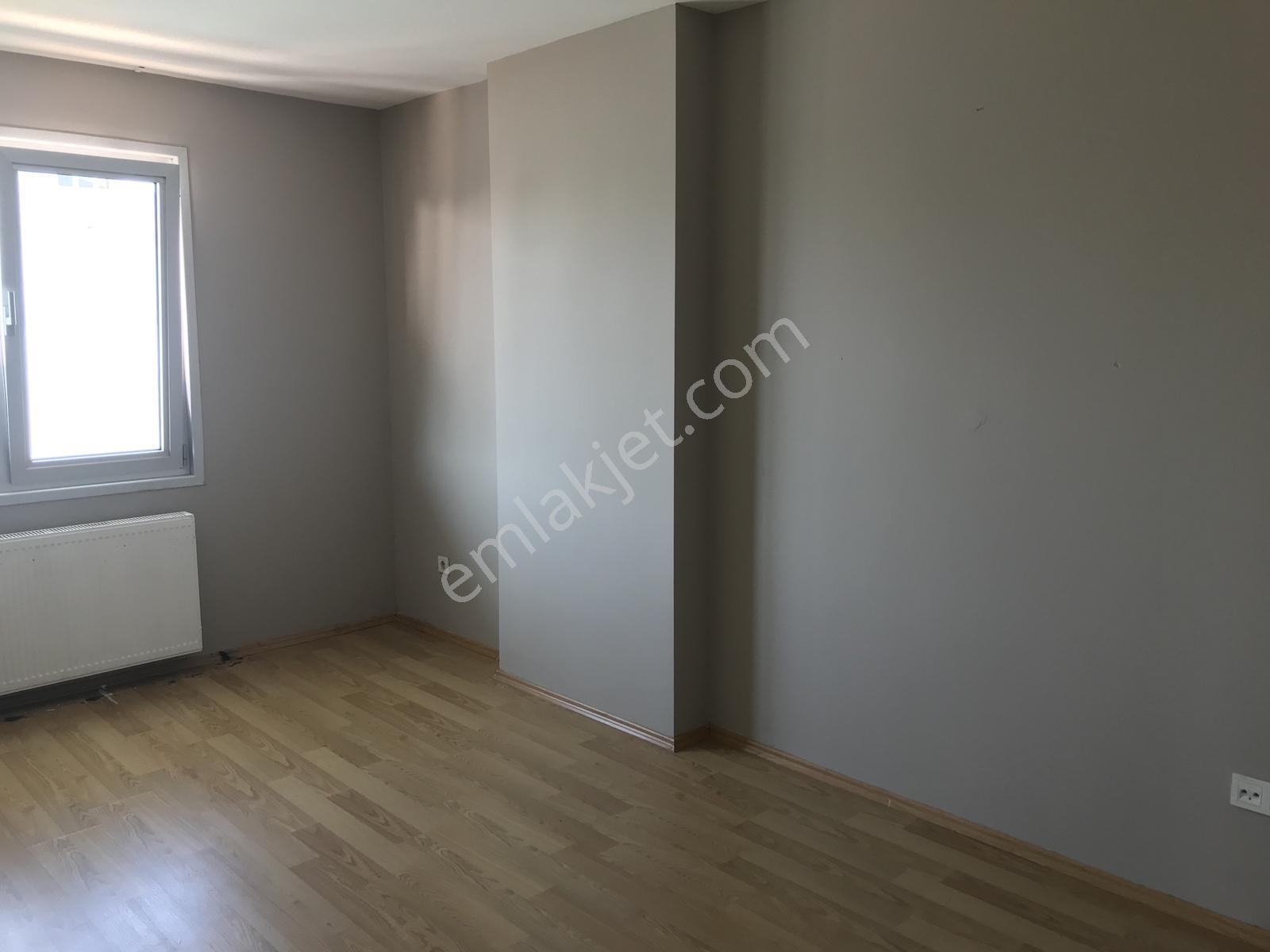 Maltepe Atatürk Cad'de Metroya Çok Yakın Kiralık Teraslı Ofis - Görsel 3