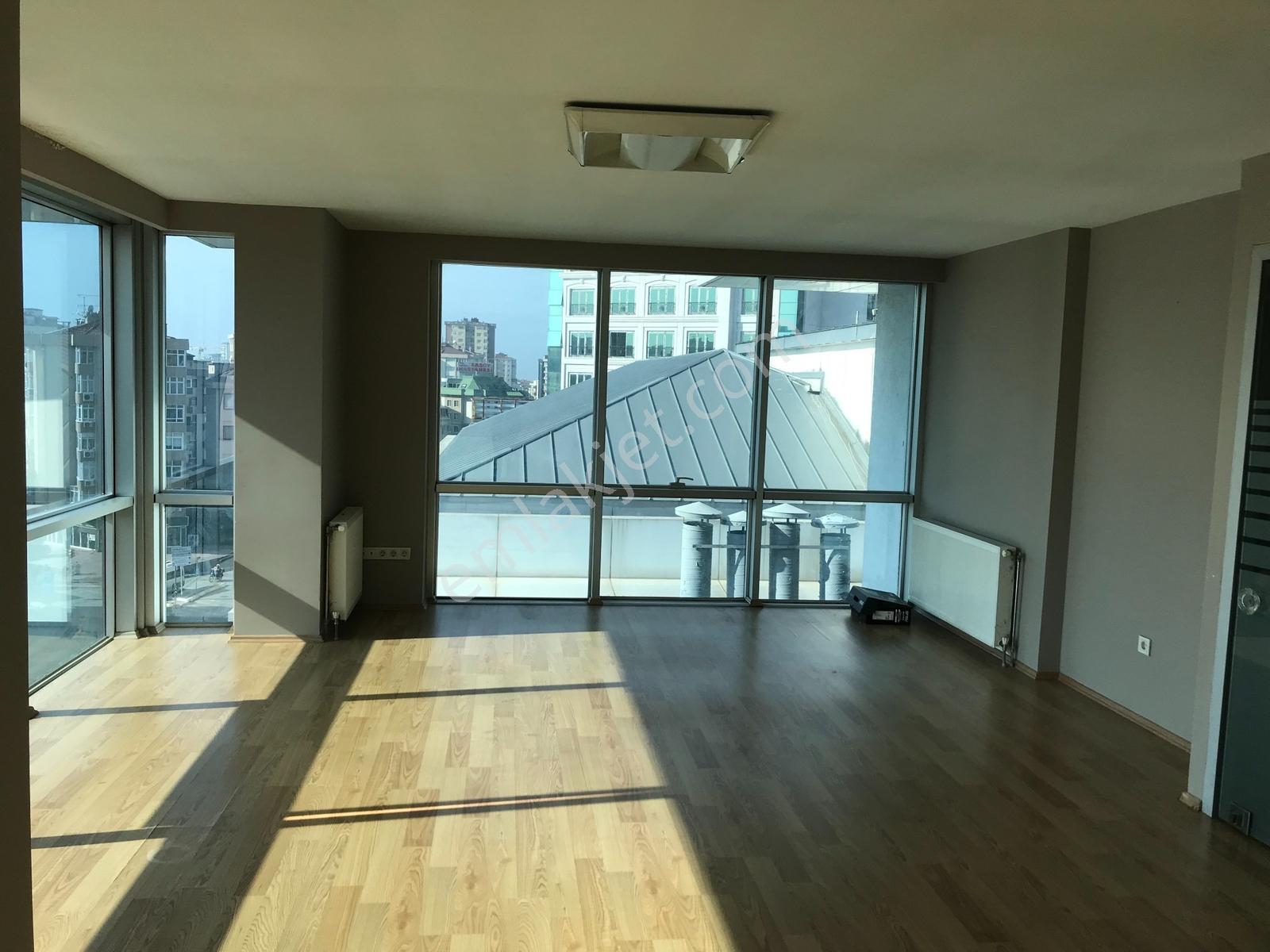 Maltepe Atatürk Cad'de Metroya Çok Yakın Kiralık Teraslı Ofis - Görsel 6