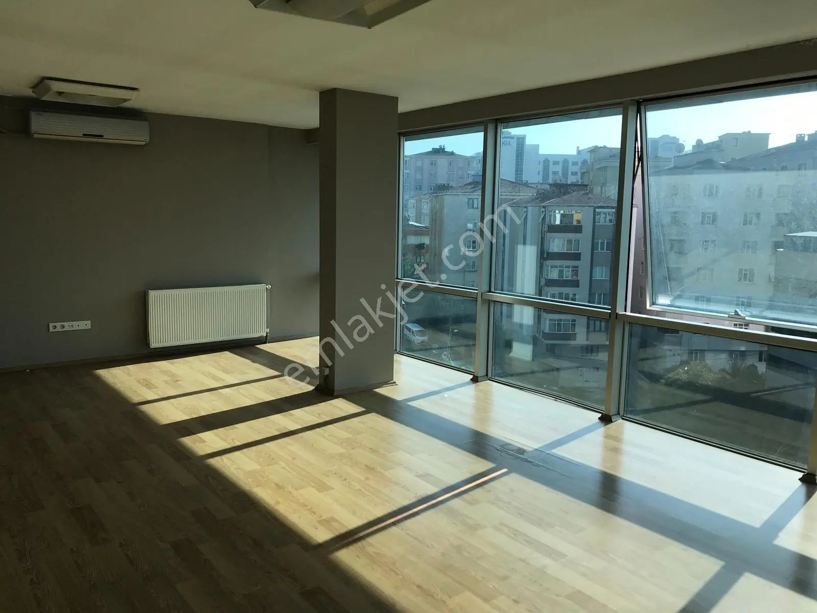 Maltepe Atatürk Cad'de Metroya Çok Yakın Kiralık Teraslı Ofis - Görsel 11