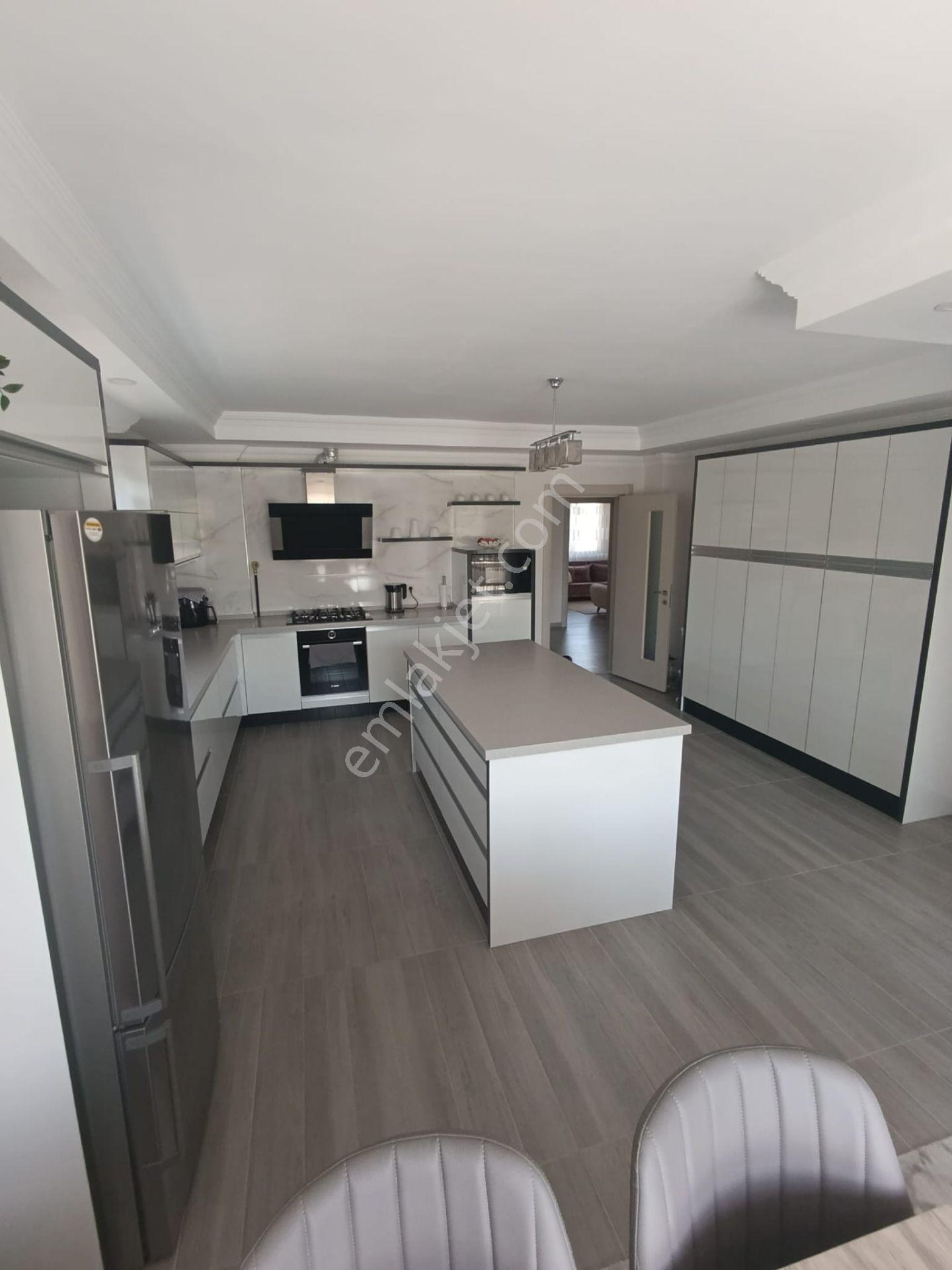 Yunuskent'te 515 M² Arsa İçinde 5+1 Dubleks Villa 370 M2 Brüt 2 Adet Garaj Ve 2 Adet Kiler Ve Depo - Görsel 23