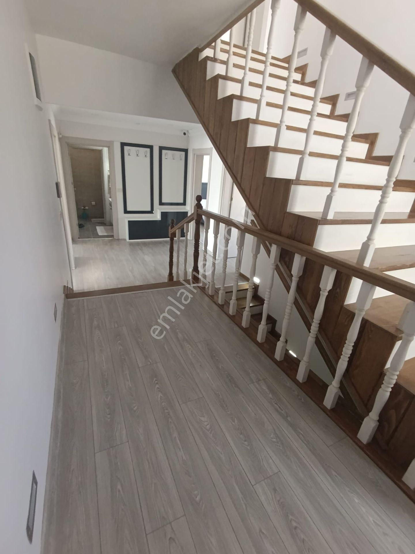 Yunuskent'te 515 M² Arsa İçinde 5+1 Dubleks Villa 370 M2 Brüt 2 Adet Garaj Ve 2 Adet Kiler Ve Depo - Görsel 9
