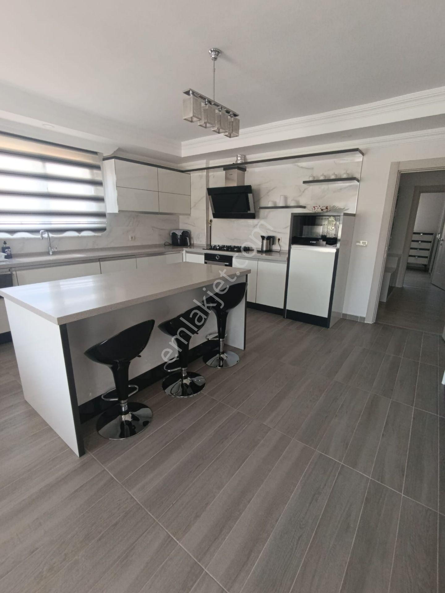 Yunuskent'te 515 M² Arsa İçinde 5+1 Dubleks Villa 370 M2 Brüt 2 Adet Garaj Ve 2 Adet Kiler Ve Depo - Görsel 2