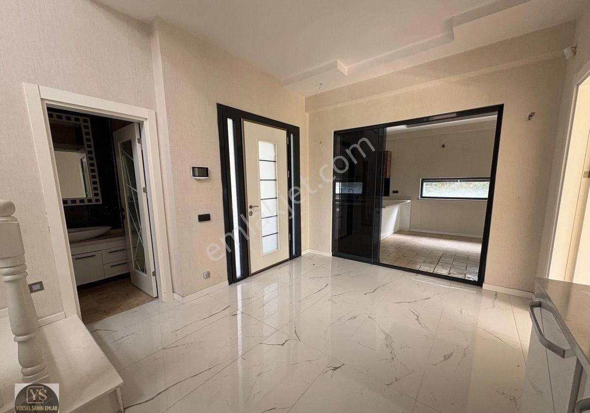Yüksel Şahin'den Sille Ak'da Satılık 3 Katlı Villa - Görsel 13