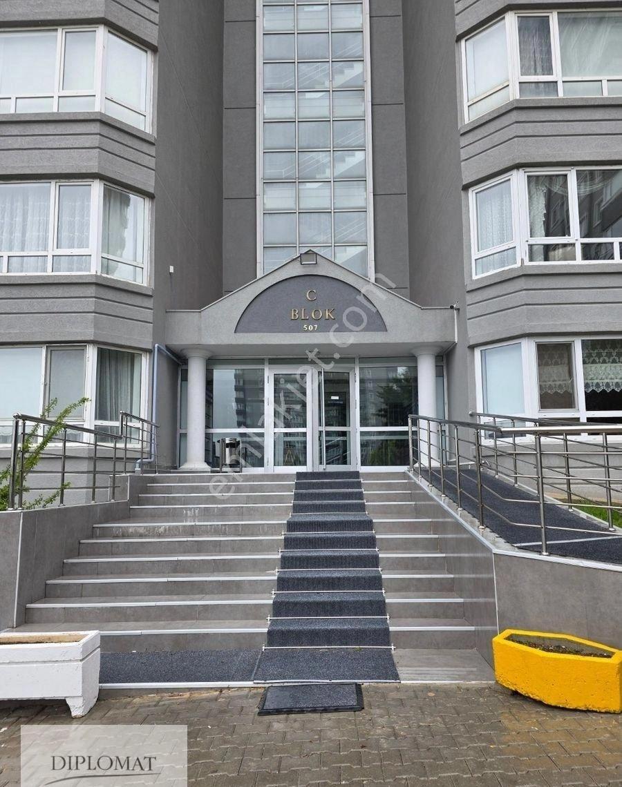 Çankaya Oran Metiş Doruk Bloklarında; Güvenlikli+kapalı Otoparklı 4+1 - Görsel 4