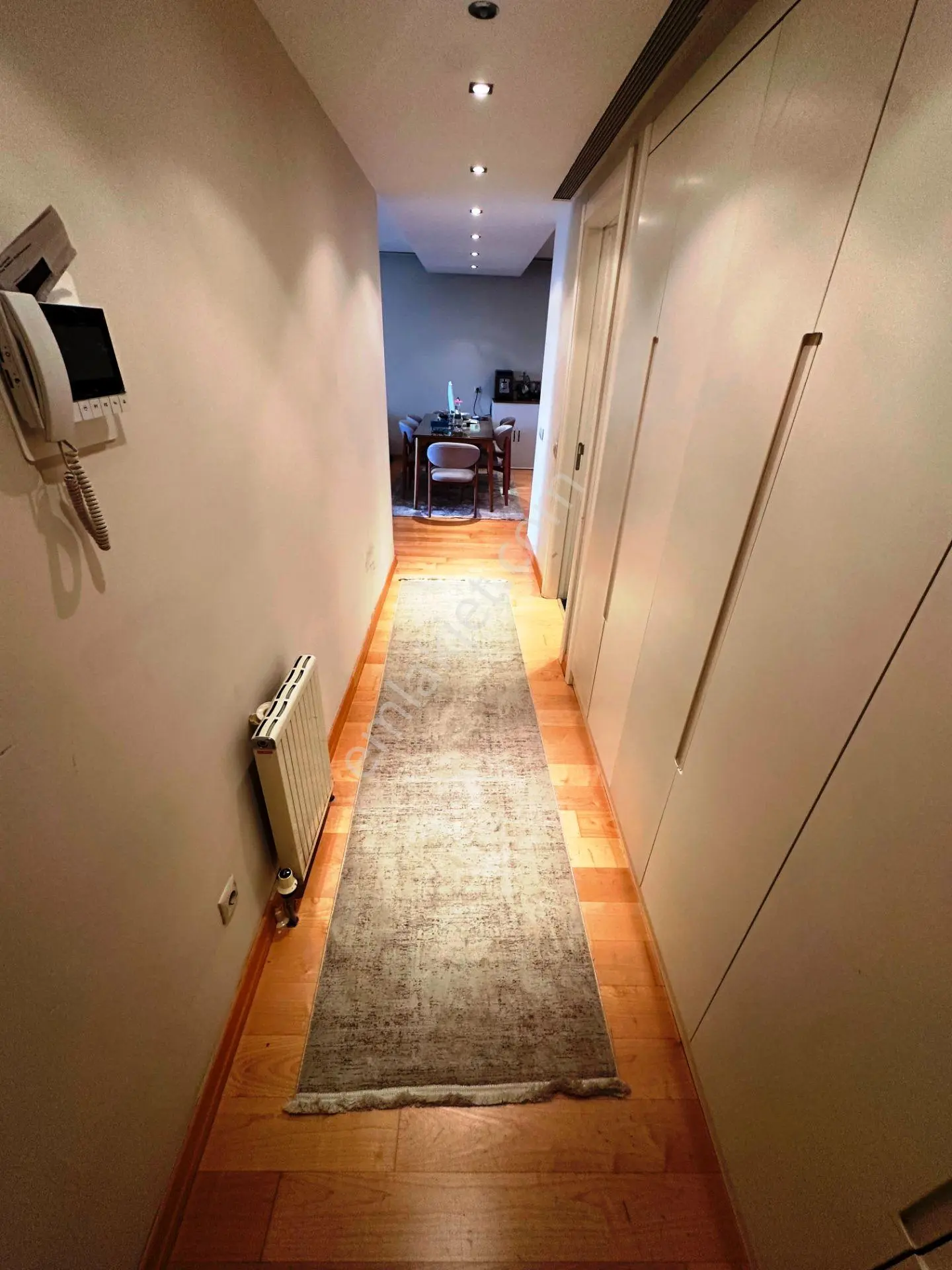 Almondhıll Sitesi Mimari Tasarımlı Büyük Tip 2.kat Kiralık 1+1 - Görsel 22