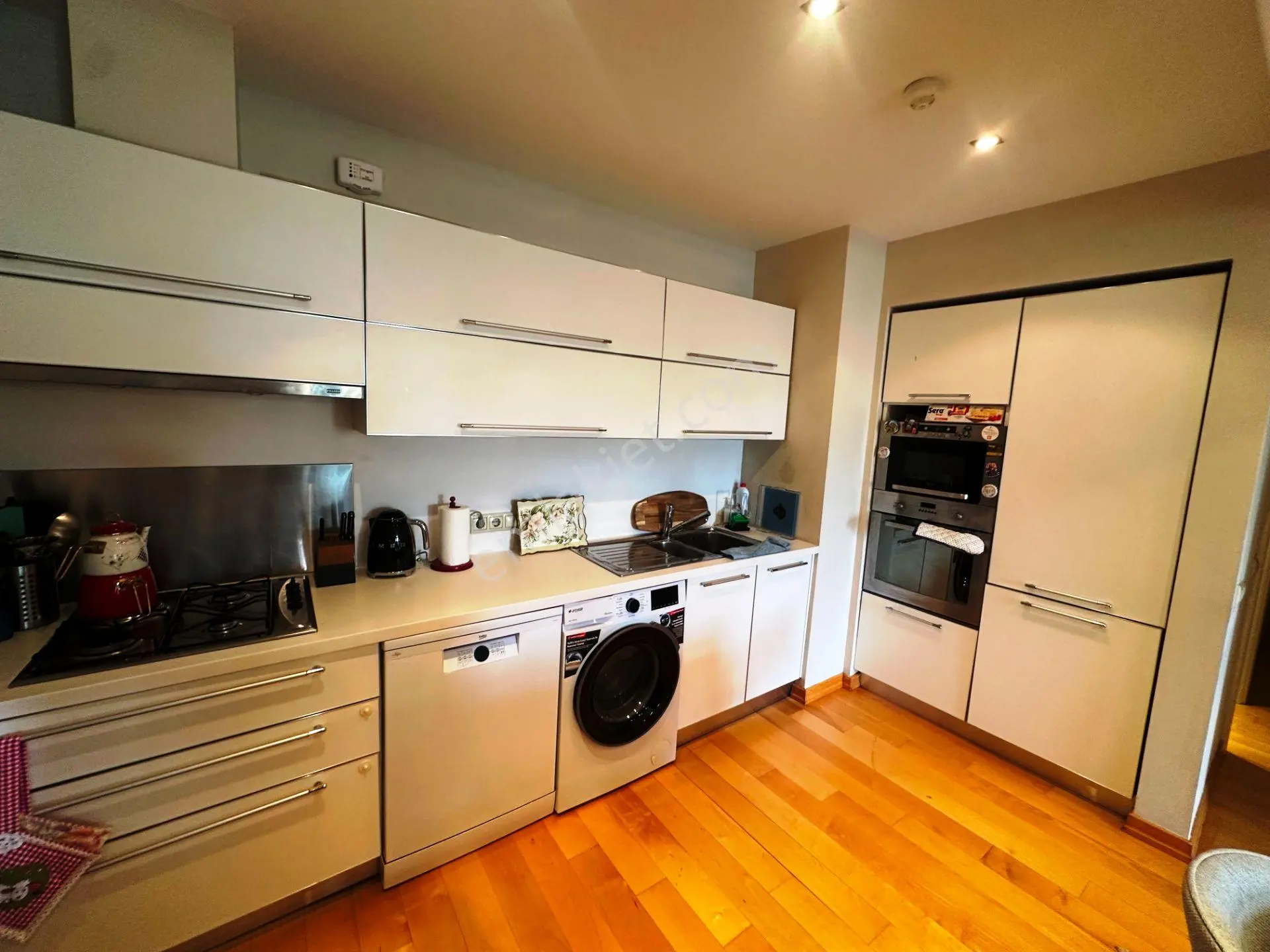 Almondhıll Sitesi Mimari Tasarımlı Büyük Tip 2.kat Kiralık 1+1 - Görsel 14