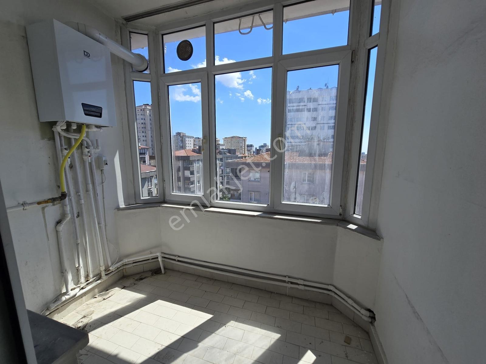 Tavukçuyolu Cad Üzerinde Geniş Ferah 3+1 Kiralık Daire - Görsel 2