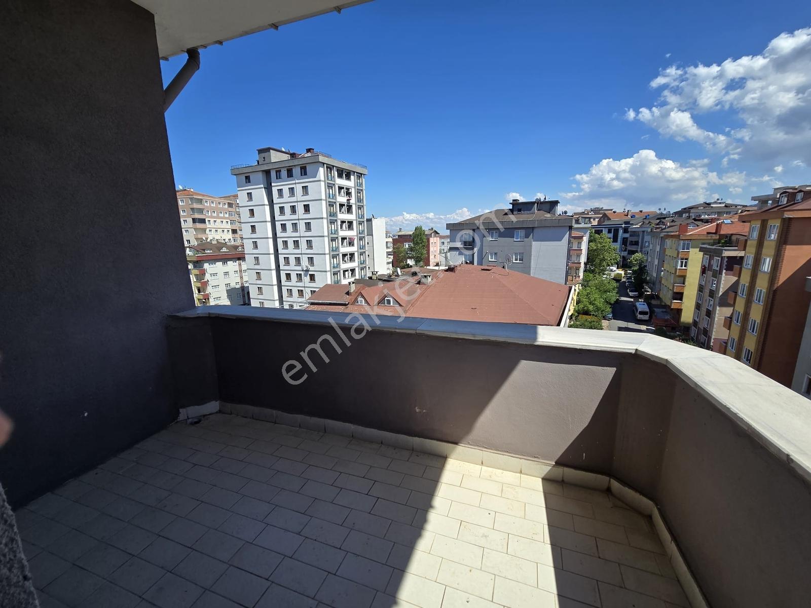 Tavukçuyolu Cad Üzerinde Geniş Ferah 3+1 Kiralık Daire - Görsel 19