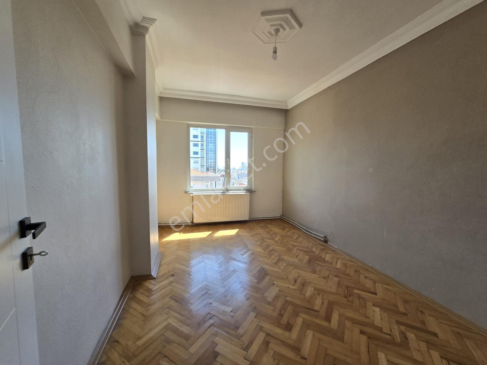 Tavukçuyolu Cad Üzerinde Geniş Ferah 3+1 Kiralık Daire - Görsel 15