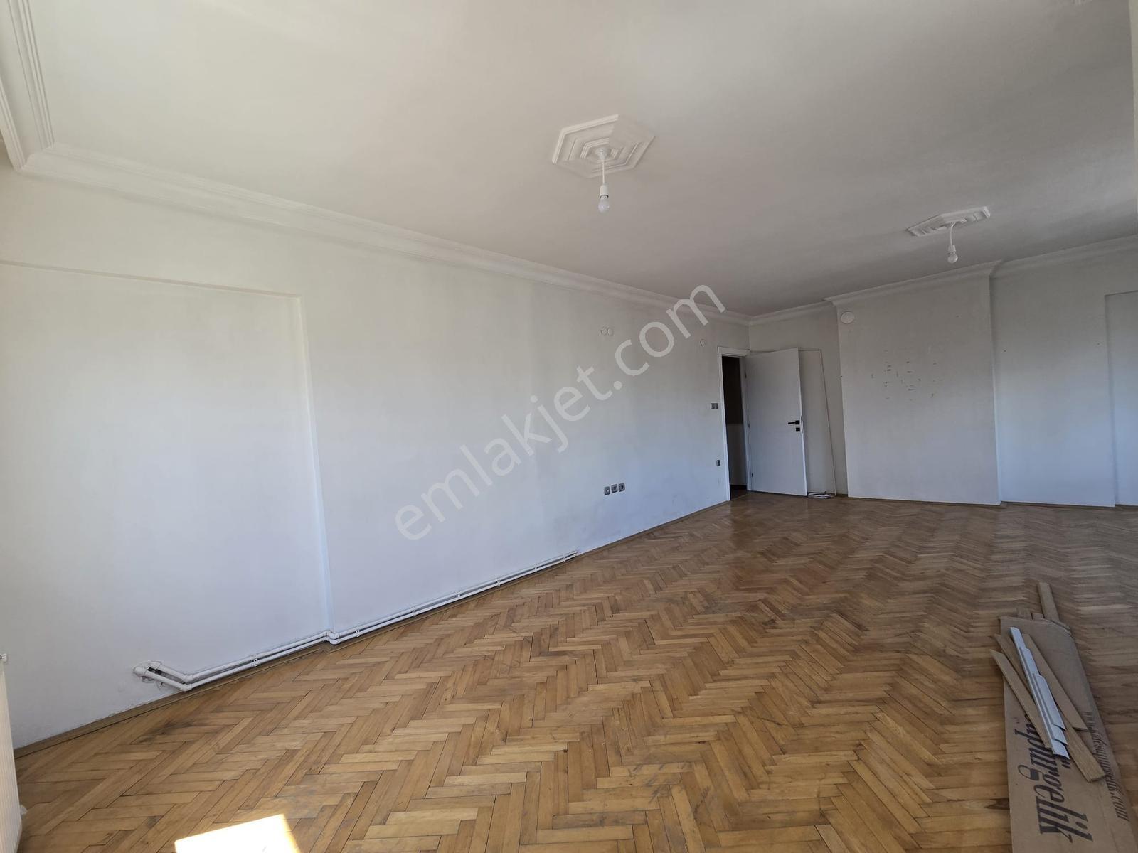 Tavukçuyolu Cad Üzerinde Geniş Ferah 3+1 Kiralık Daire - Görsel 34