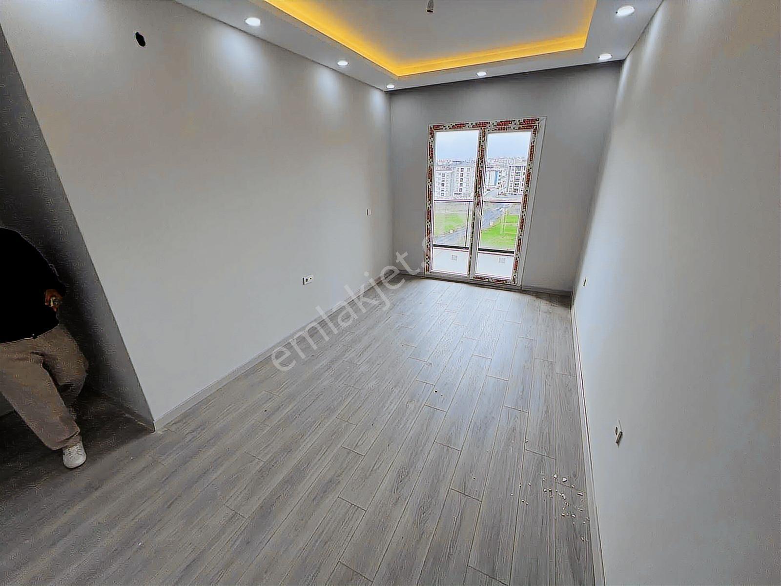 Tam Deniz Manzaralı Çift Balkonlu Sıfır Daire - Görsel 14