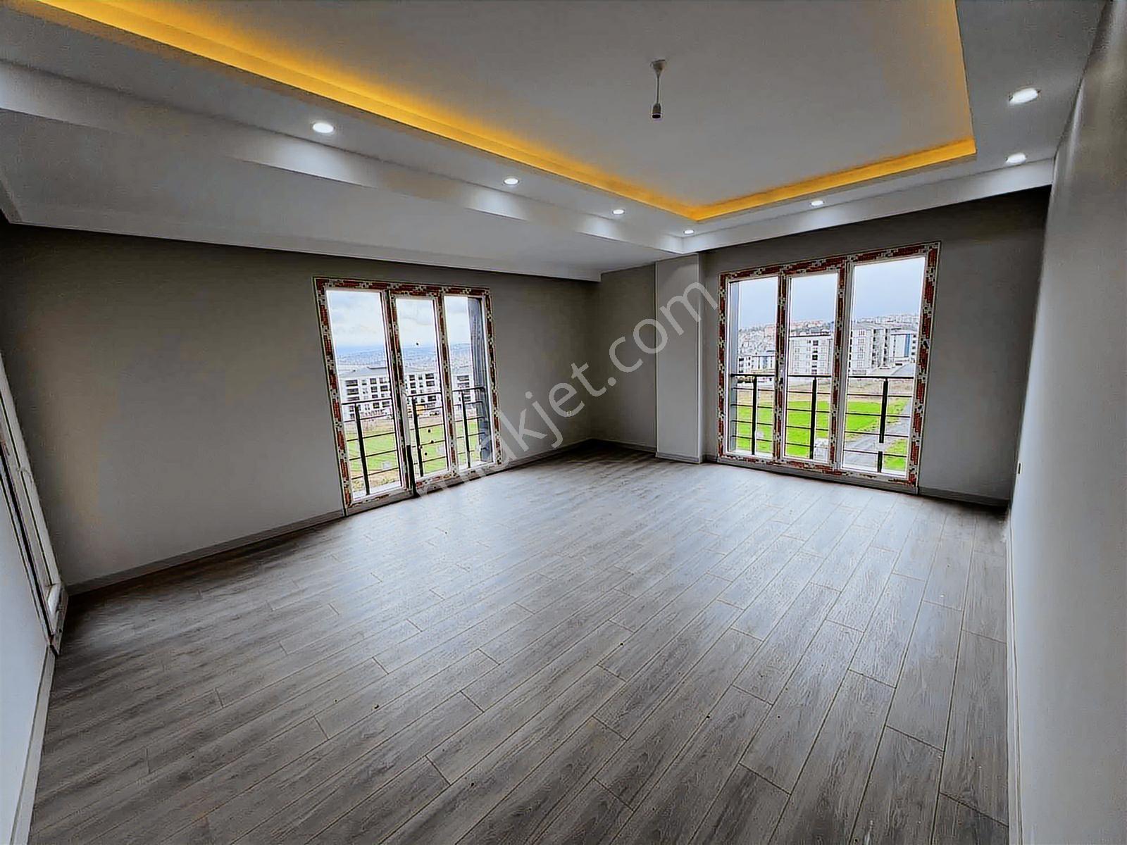 Tam Deniz Manzaralı Çift Balkonlu Sıfır Daire - Görsel 10