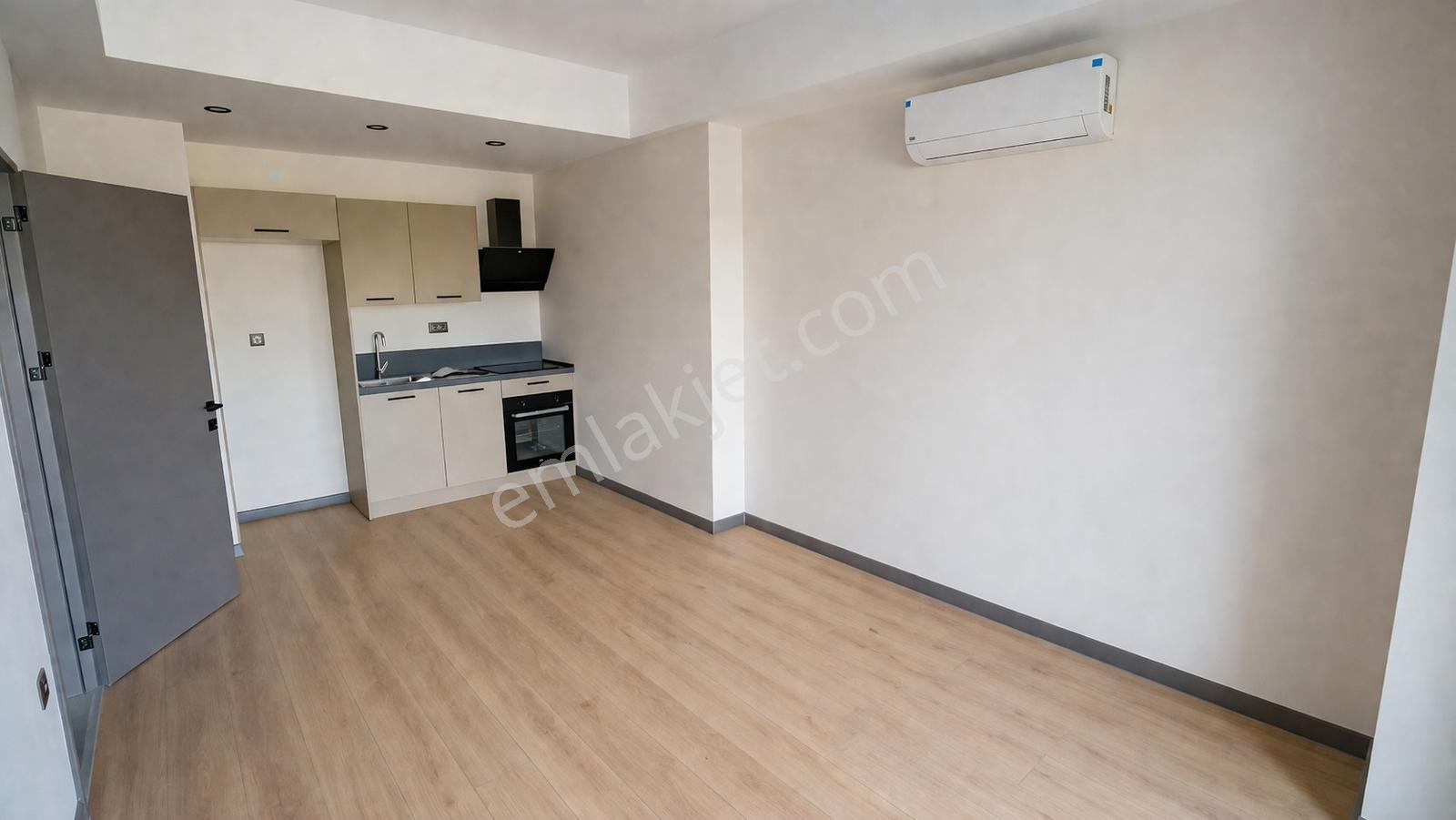 Klimalı, Ankastreli, Güvenlikli Sitede Lüks Kiralık 1+1 Daire - Görsel 5
