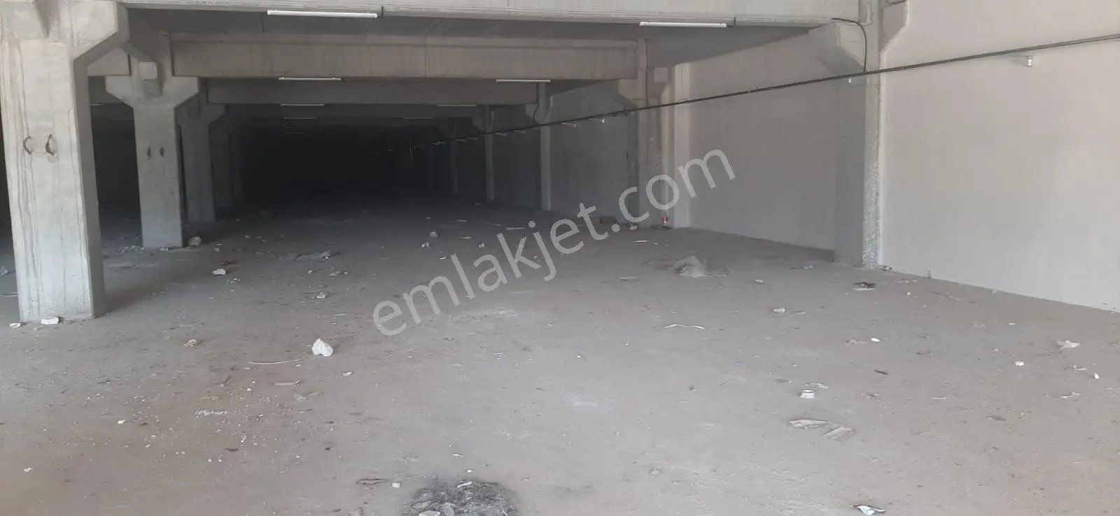 Roma' Dan Bursa Yoluna Cephe Zemin Kat Kiralık Fabrika - Görsel 2