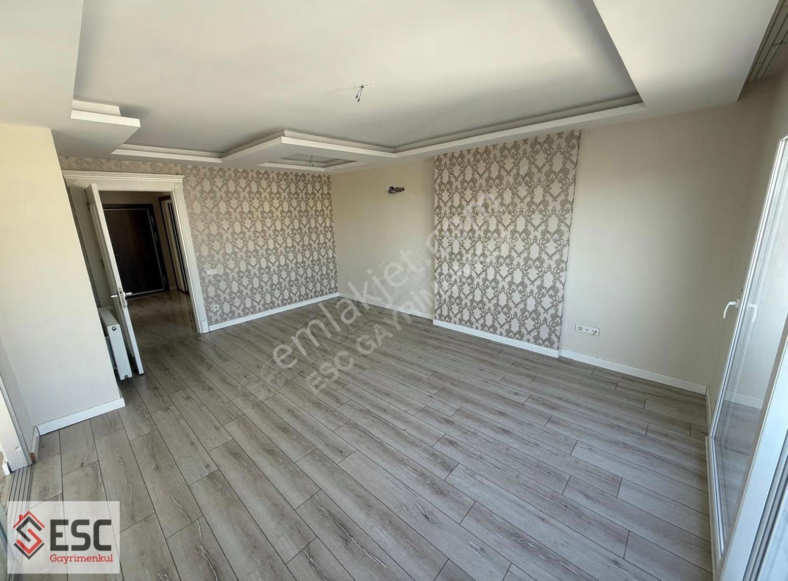 Escden Yaşardoğunun Göbeğinde Geniş Oturumlu 3,5+1 Daire Esc2576 - Görsel 4