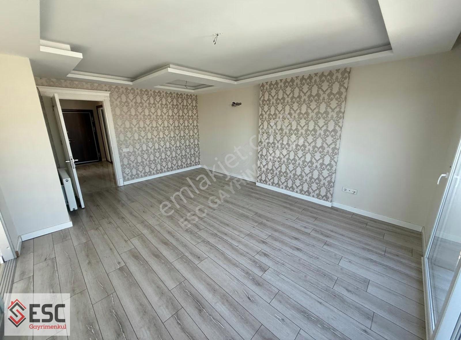 Escden Yaşardoğunun Göbeğinde Geniş Oturumlu 3,5+1 Daire Esc2576 - Görsel 3