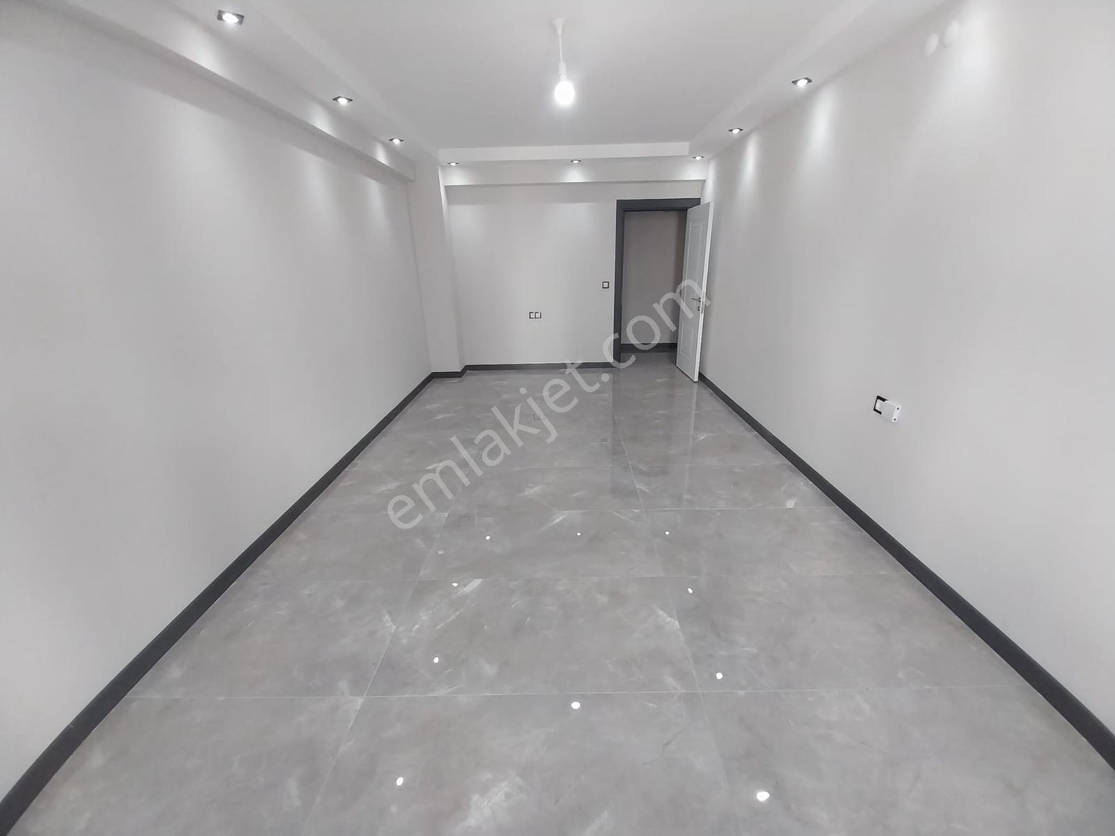 71 Evler Ara Kat Asansörlü Sıfır Satılık 2+1 Daire