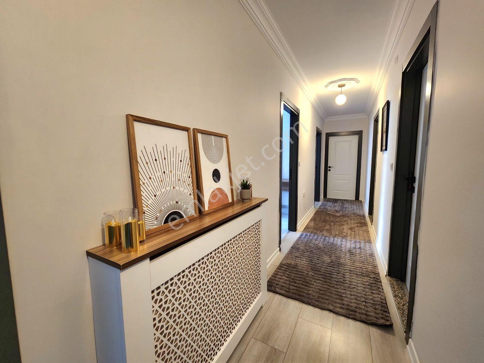 Damla Gür'den Deniz Manzaralı/ Bulvara Yakın 3+1 Satılık Daire - Görsel 13