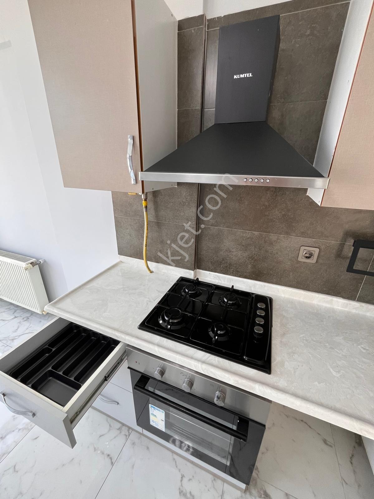 Yeşilyurt'ta Şehir Manzaralı Satılık 1+1 Daire - Görsel 21