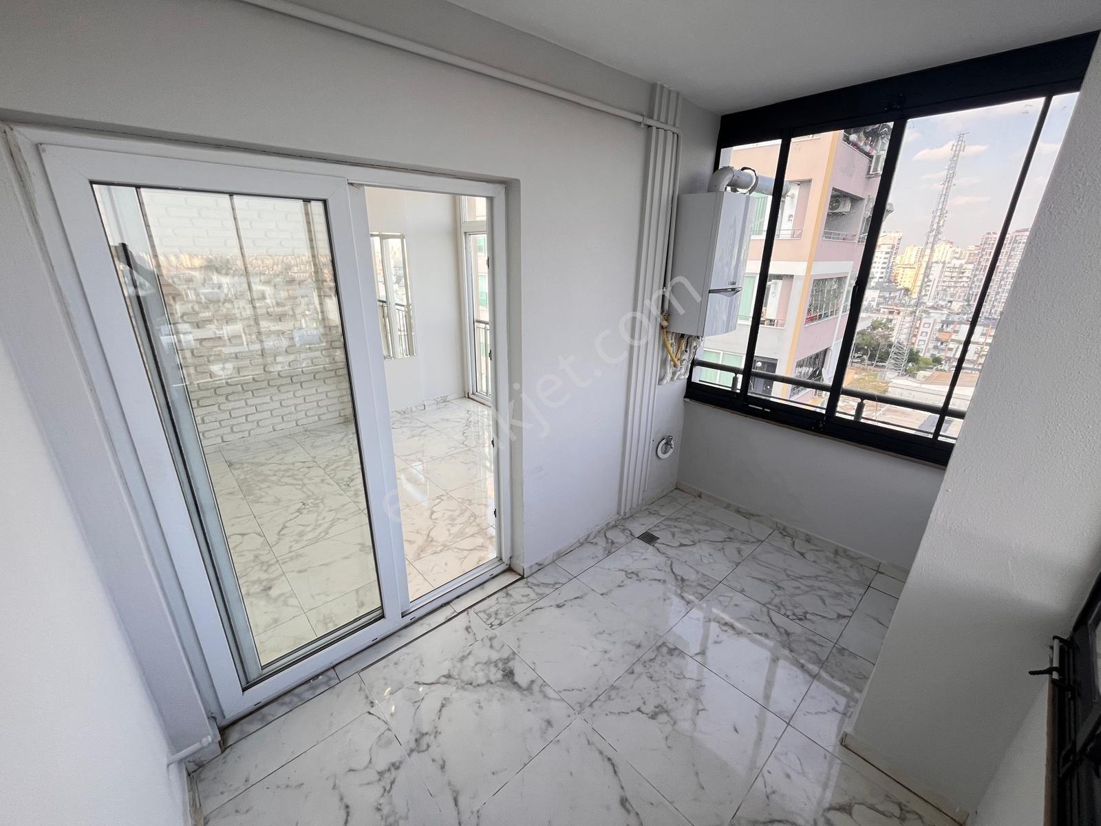 Yeşilyurt'ta Şehir Manzaralı Satılık 1+1 Daire - Görsel 16