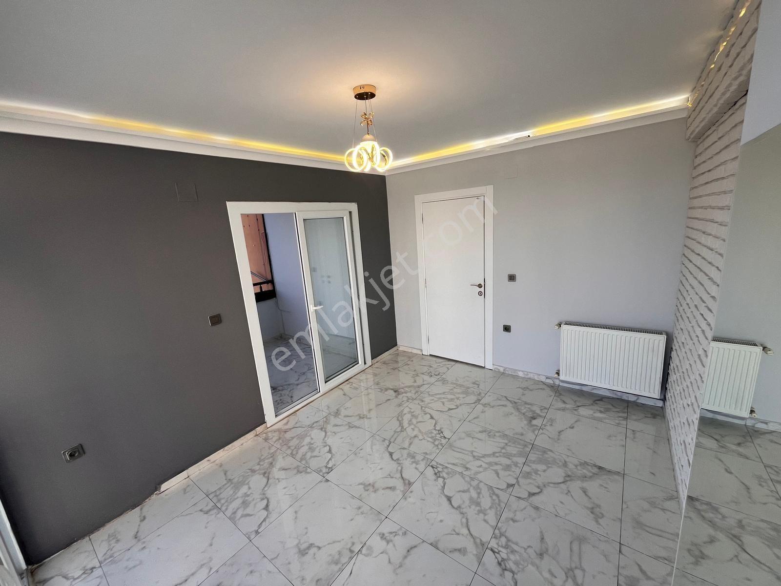 Yeşilyurt'ta Şehir Manzaralı Satılık 1+1 Daire - Görsel 14