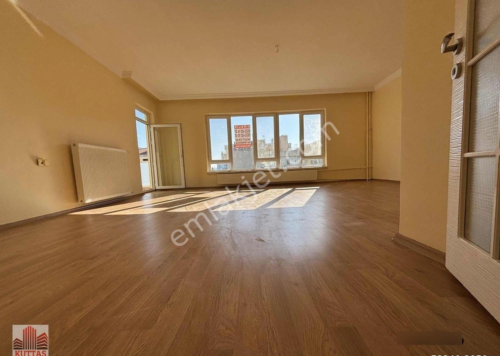 Kuttaş'tan 4.cadde Üstünde Katta 3+1 Ön 130m2 Full Yapılı Daire - Görsel 28
