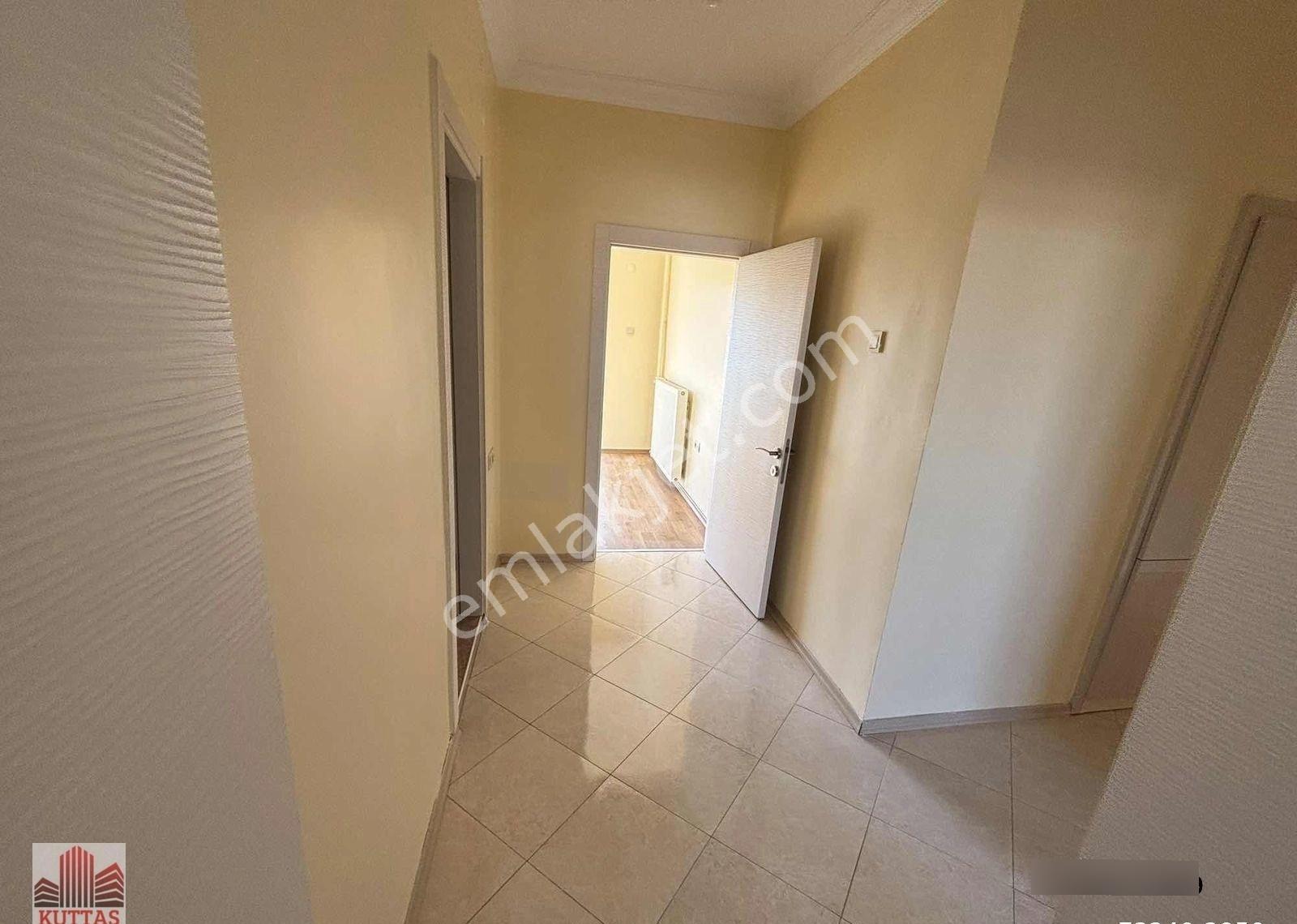 Kuttaş'tan 4.cadde Üstünde Katta 3+1 Ön 130m2 Full Yapılı Daire - Görsel 7