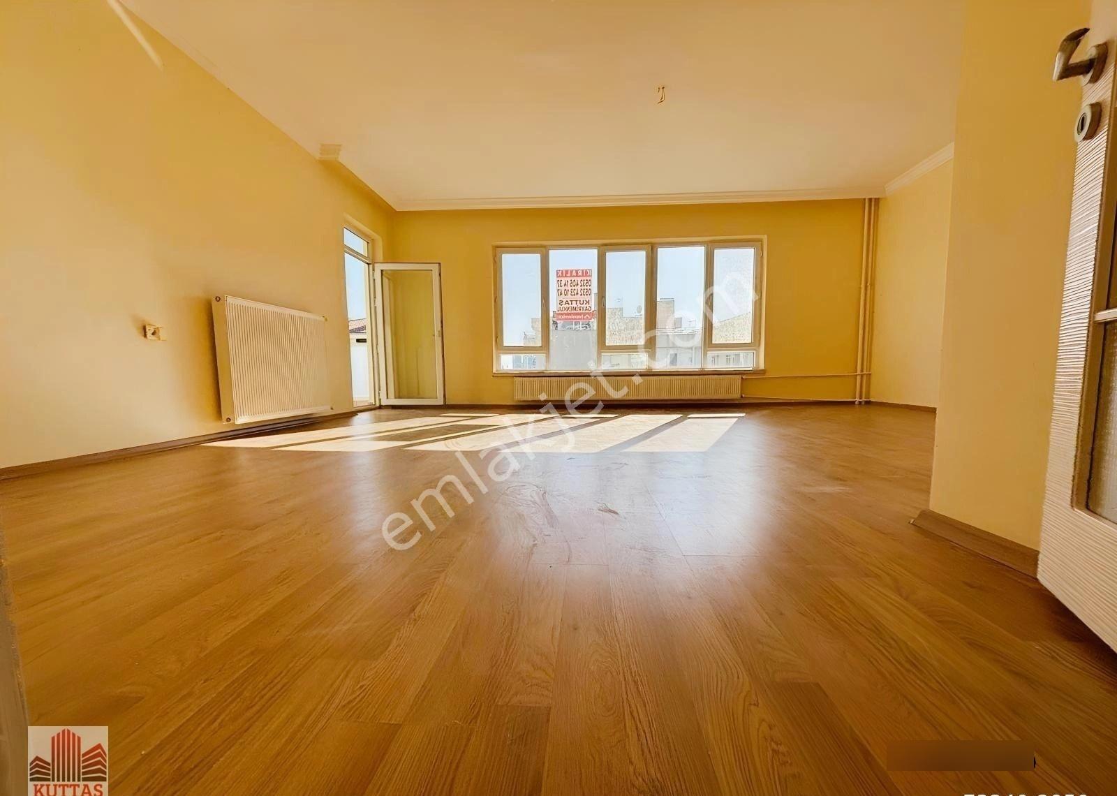 Kuttaş'tan 4.cadde Üstünde Katta 3+1 Ön 130m2 Full Yapılı Daire - Görsel 10