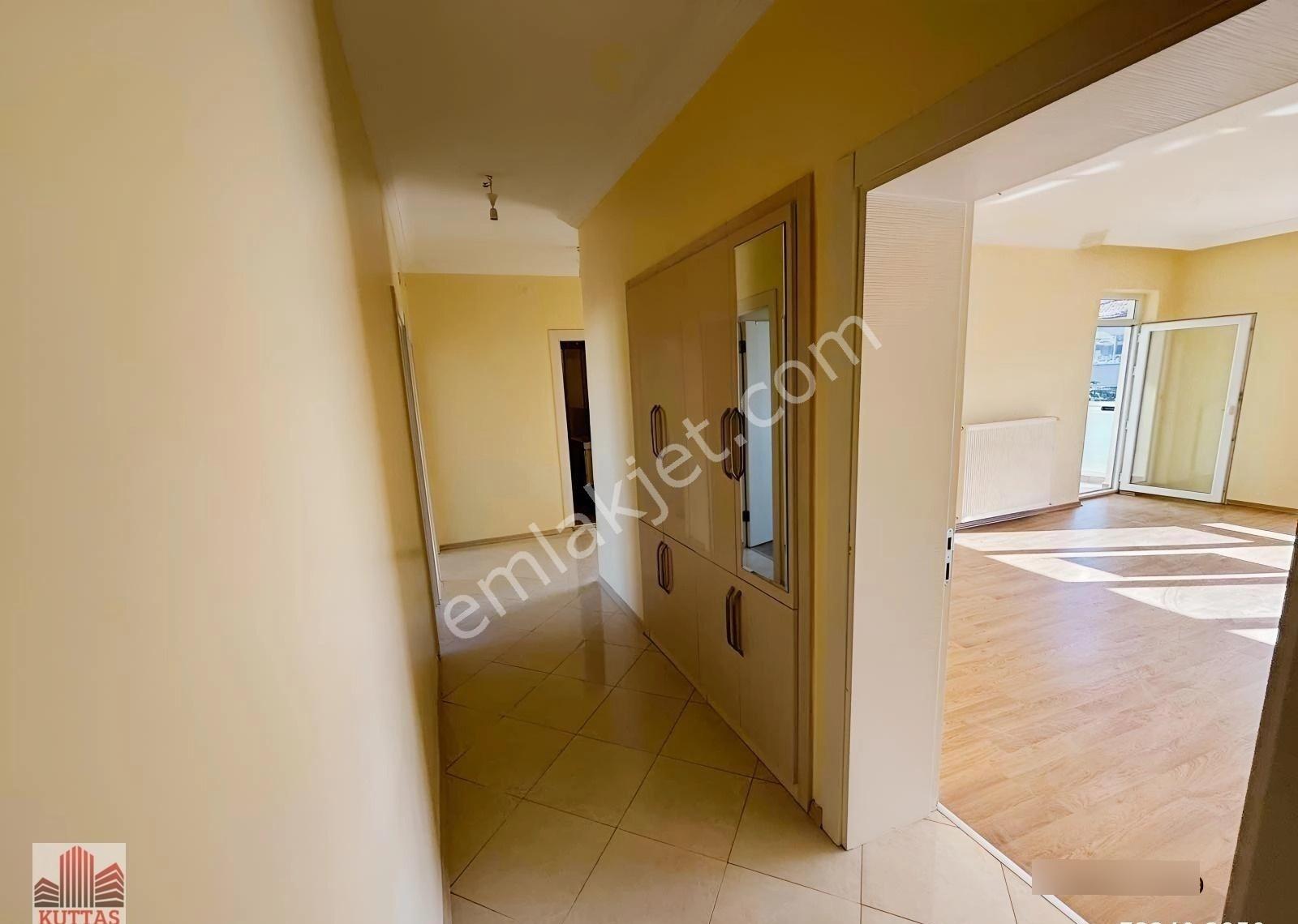 Kuttaş'tan 4.cadde Üstünde Katta 3+1 Ön 130m2 Full Yapılı Daire - Görsel 23