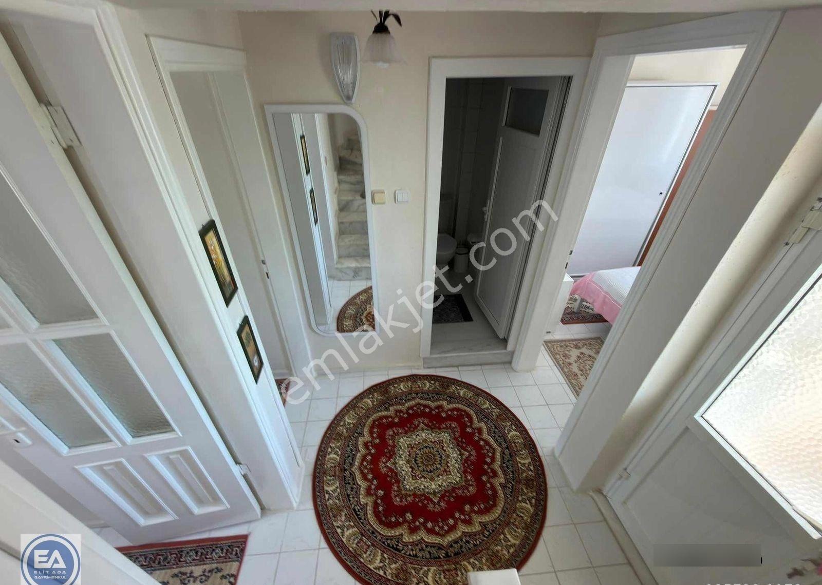 Kuşadası Denizde 750 Metre Mesafede 3 + 1 Masraf Bahçeli Satılık - Görsel 7