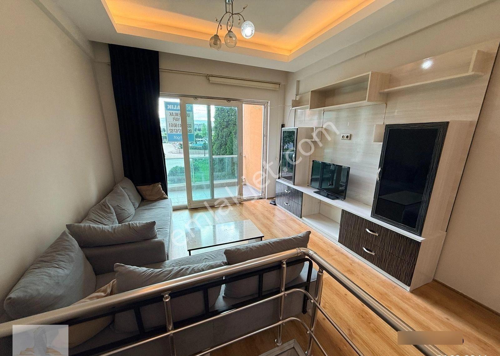 112 Acil Karşısı Stüdyo Palace Sitesinde 1+1 Eşyalı Kiralık - Görsel 2