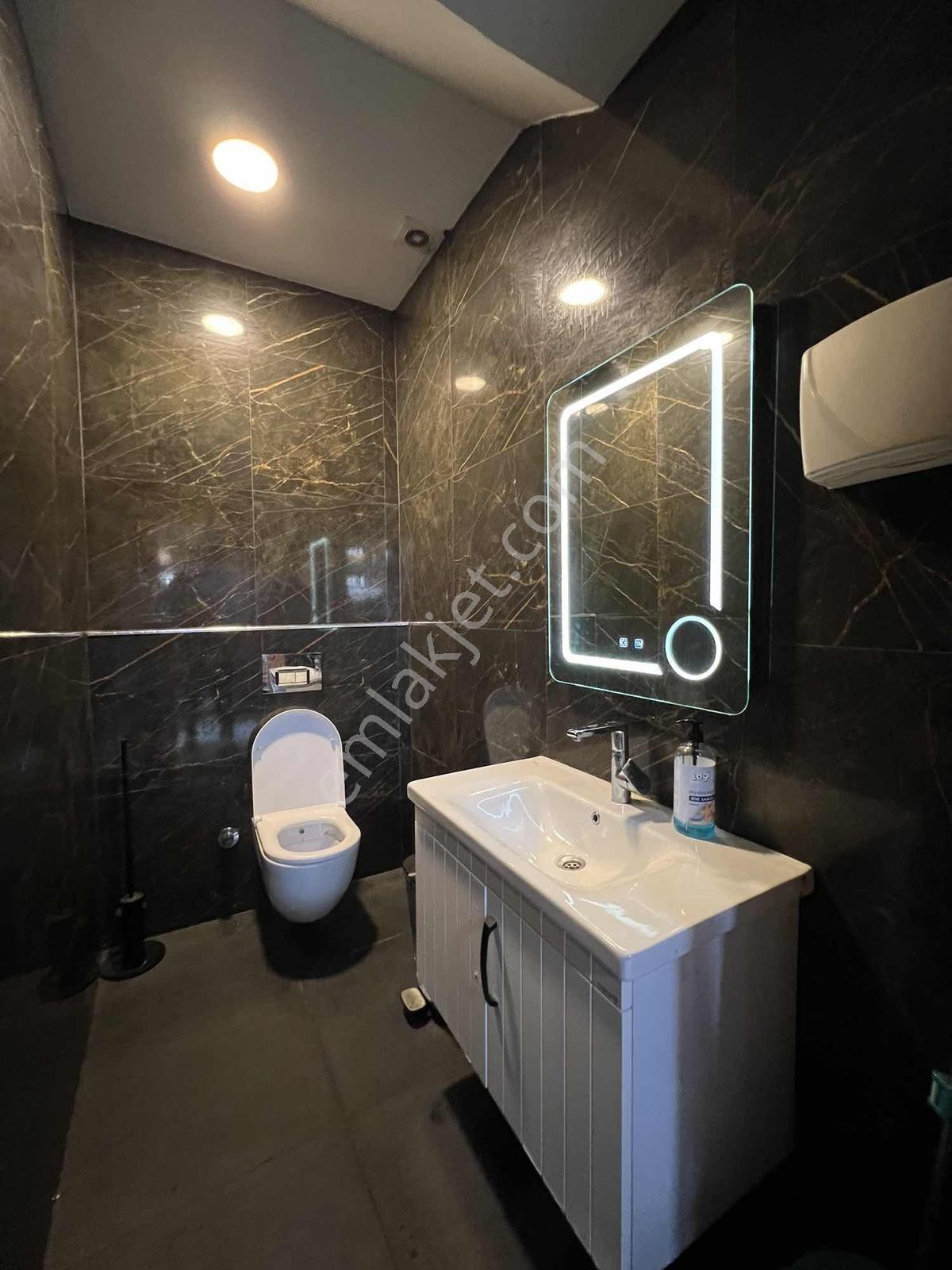 Home'dan Mükemmel Lokasyonda İşlek Cadde Üzeri Devren Kiralık.!! - Görsel 2