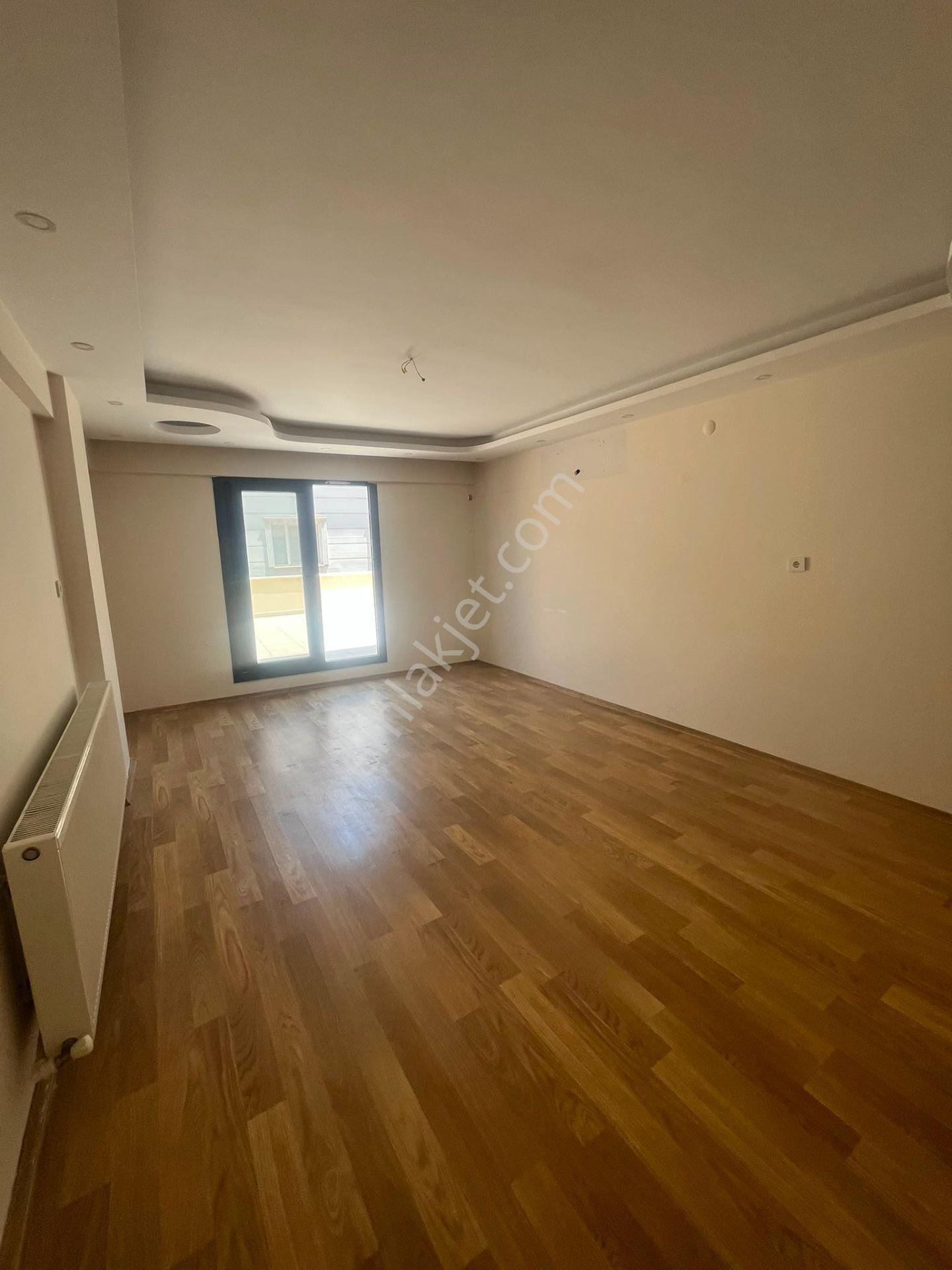Muradiye Mahallesikiralık Daire 3+1 125m2 5 Katlının 1 Katı Teraslı Kapalı Mutfak Full Özelikli - Görsel 12