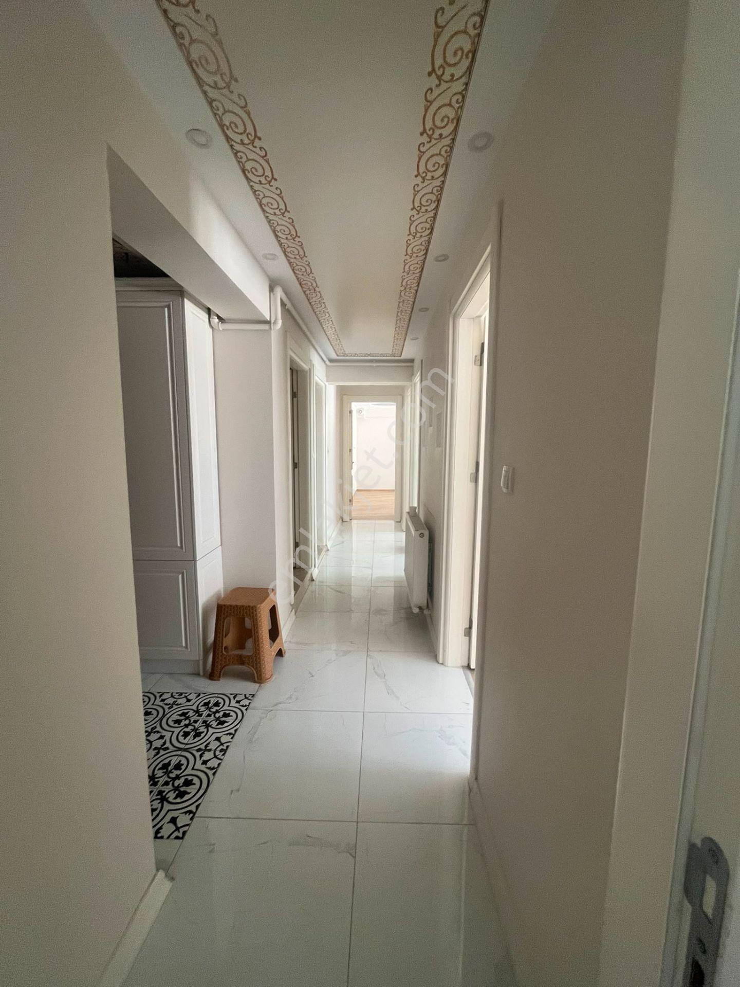 Muradiye Mahallesikiralık Daire 3+1 125m2 5 Katlının 1 Katı Teraslı Kapalı Mutfak Full Özelikli - Görsel 22