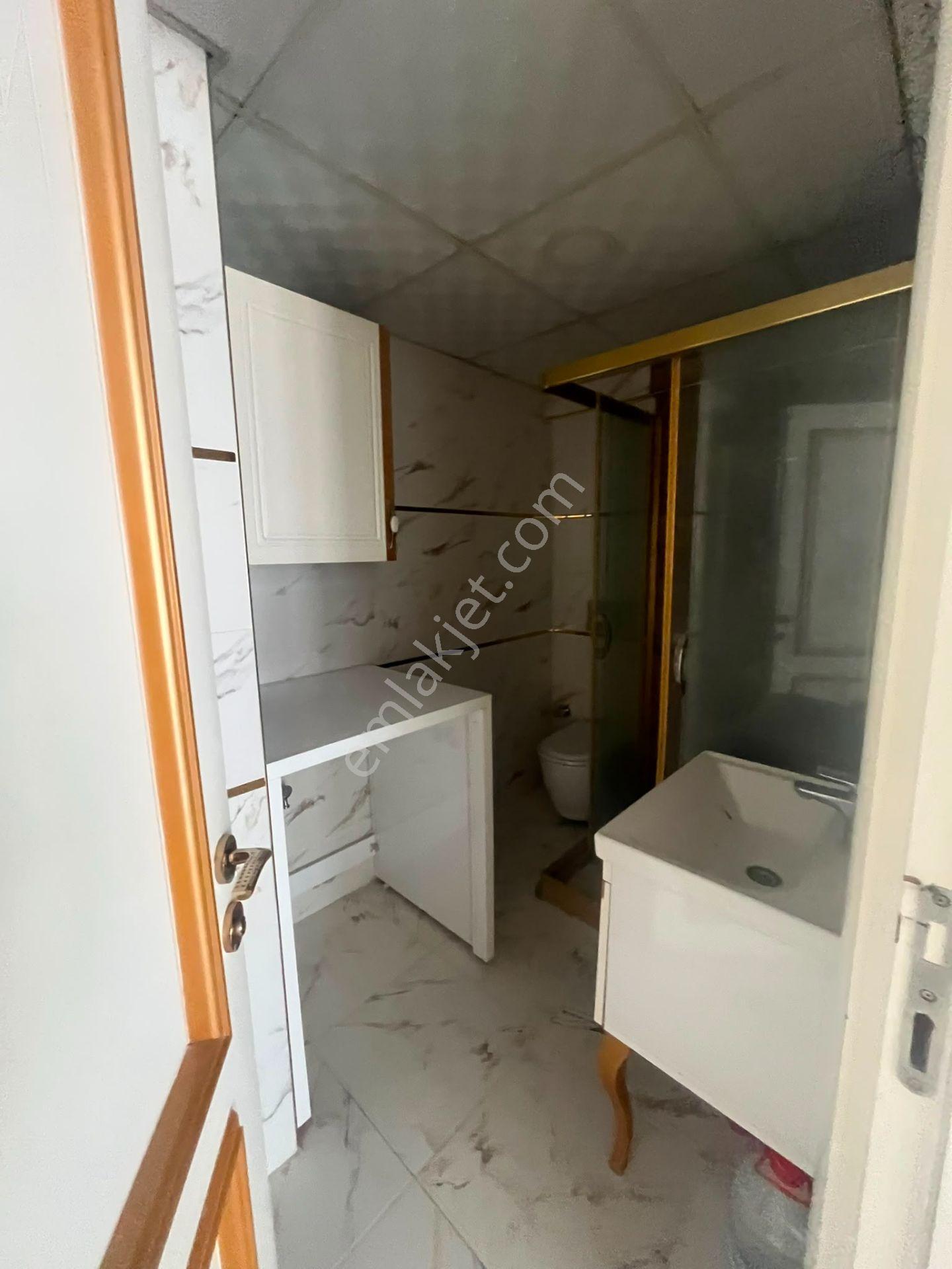 Muradiye Mahallesikiralık Daire 3+1 125m2 5 Katlının 1 Katı Teraslı Kapalı Mutfak Full Özelikli - Görsel 7