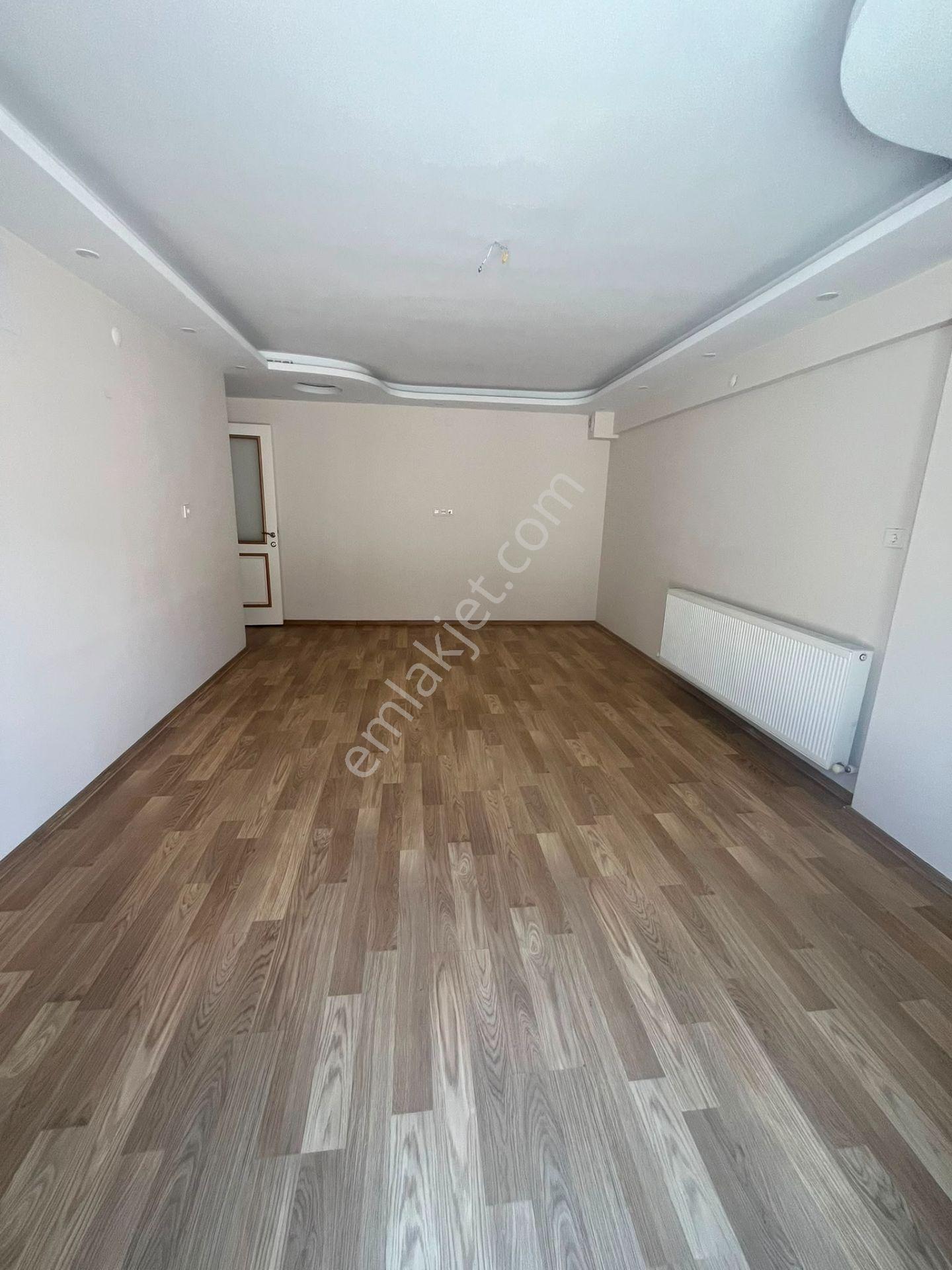 Muradiye Mahallesikiralık Daire 3+1 125m2 5 Katlının 1 Katı Teraslı Kapalı Mutfak Full Özelikli - Görsel 8