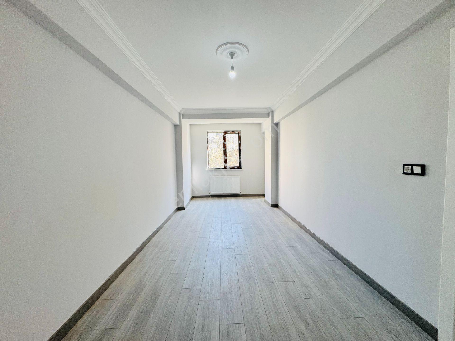 Güven'den Sınırsız Kredi İmkanlı,ebv.banyolu K.otoparklı 2+1 Ev - Görsel 11