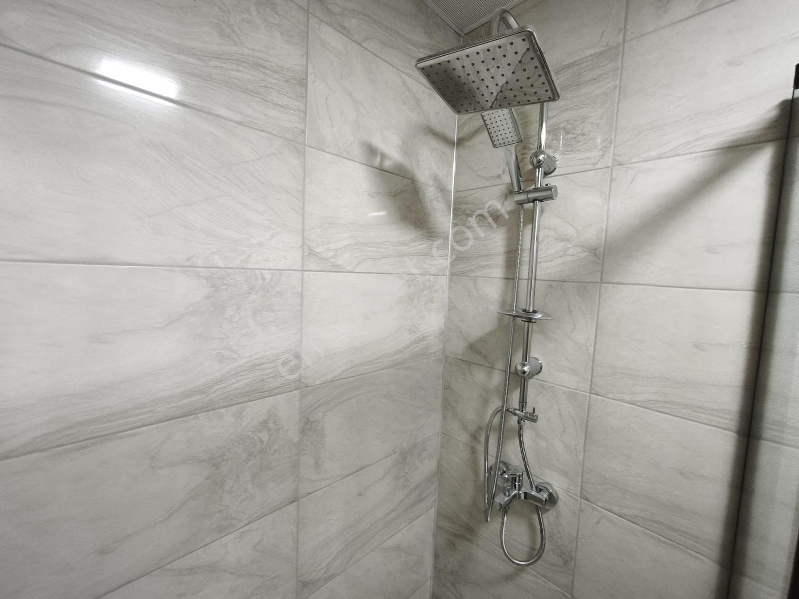 Metro Karşısı Başakevler Sitesi 'de Kiralık 3,5+1 Kiralık Daire - Görsel 23