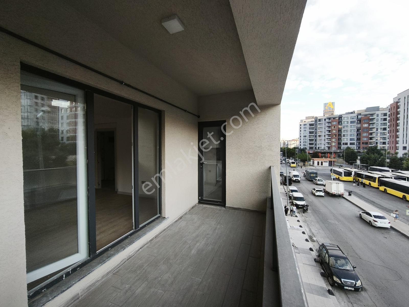 Metro Karşısı Başakevler Sitesi 'de Kiralık 3,5+1 Kiralık Daire - Görsel 20