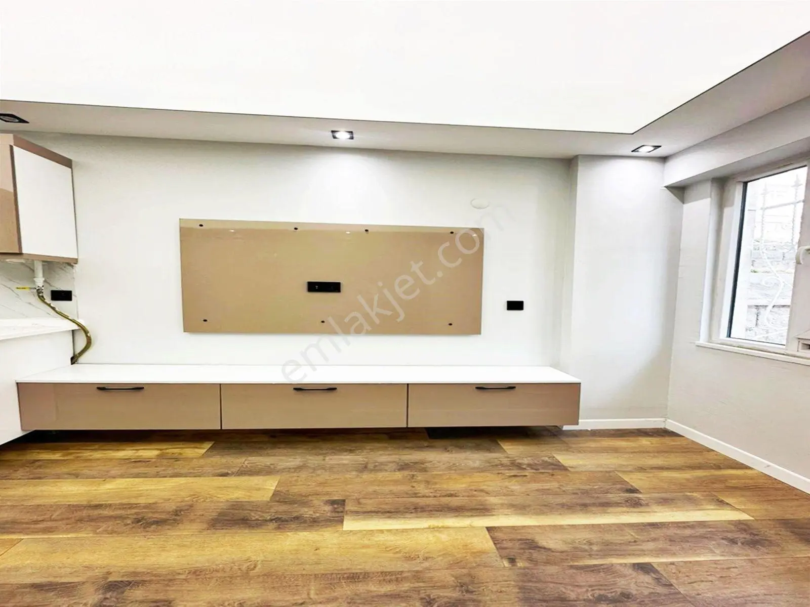Nes Yapı'dan Güzelyurt Mah.metrobüse 5dk 2+1 Lüx Dekorlu Kelepir Daire!! - Görsel 6