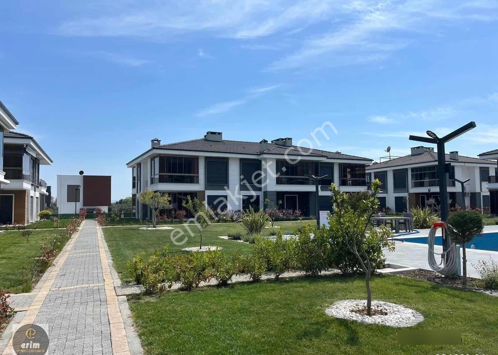 Güre Altınoluk Arası Denize 600 Mt 2+1 Lüx Sitede
