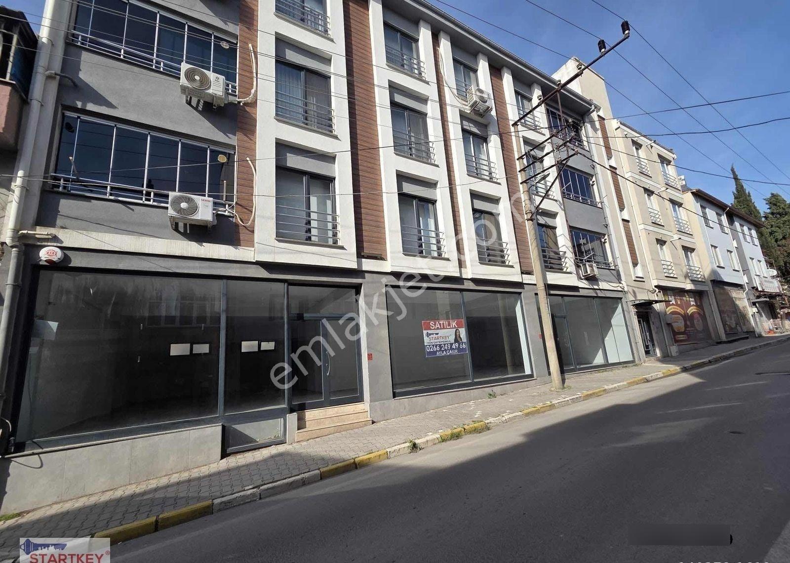 Bağlar Sokağı'nda Merkezi Konumda Satılık İş Yeri
