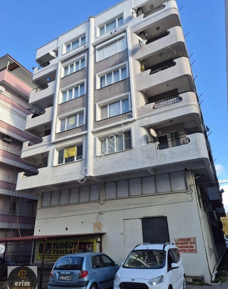 Erim'den Edremit Merkez'de Çarşıya Yakın 3+1 Satılık Daire - Görsel 2