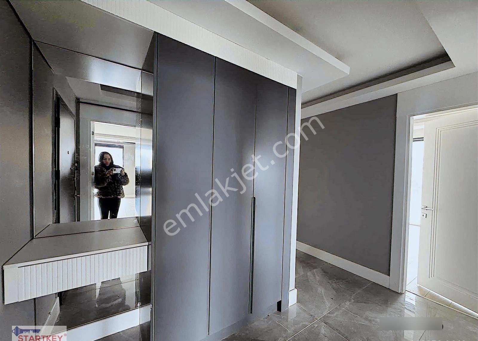 Twin Towers'ta Satılık Ara Kat 3+1 Ultra Lüks Daire - Görsel 3