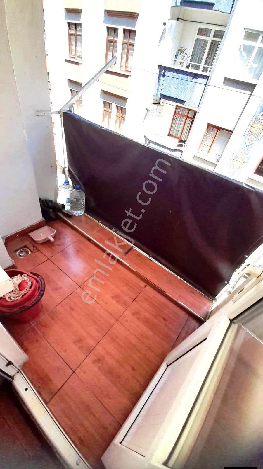 Samsun İlkadım Çiftlik Mahallesi'nde Kat Tapulu Eşyalı 2+1 Acil Satılık Daire - Görsel 15