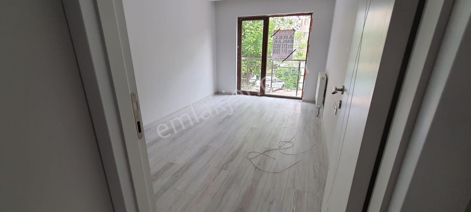 Arel'den Maltepe Onur Sk.yeni Bina 1 Kat Ön Cph.kombili 1+1 - Görsel 10