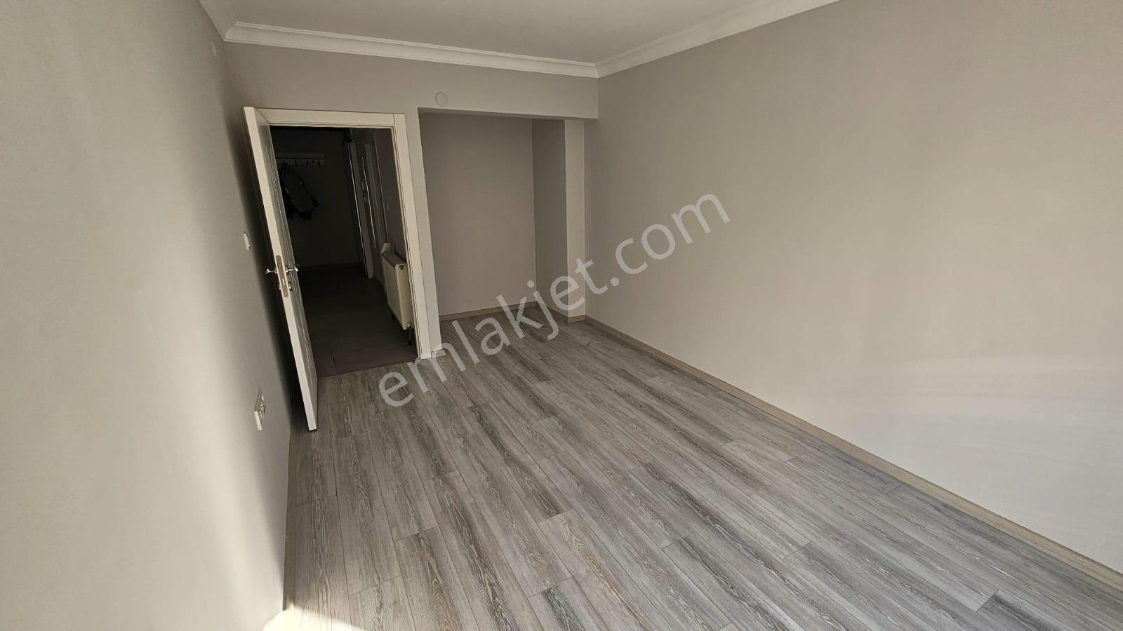 Arel'den Maltepe Onur Sk.yeni Bina 1 Kat Ön Cph.kombili 1+1 - Görsel 11