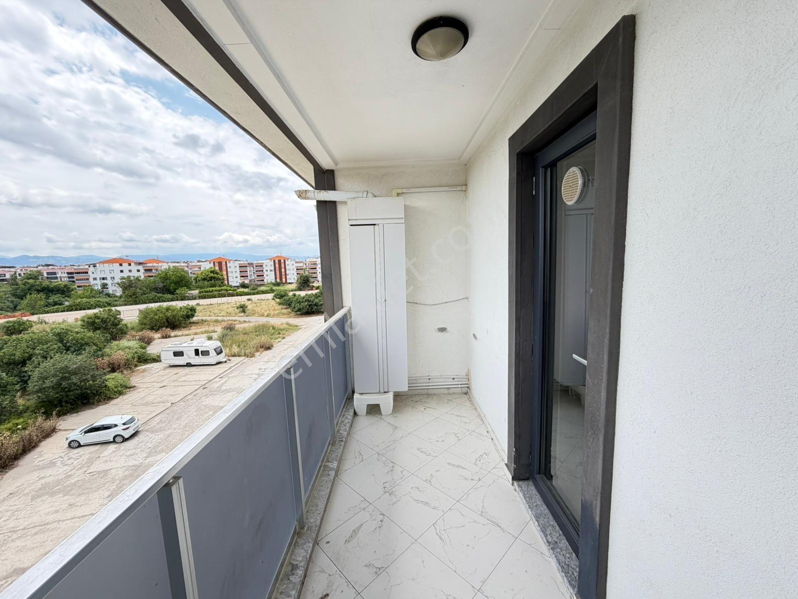 ^sadece^parstan Altınkumda Site İçi Havuzlu K.otoparklı Lüks 2+1 - Görsel 19
