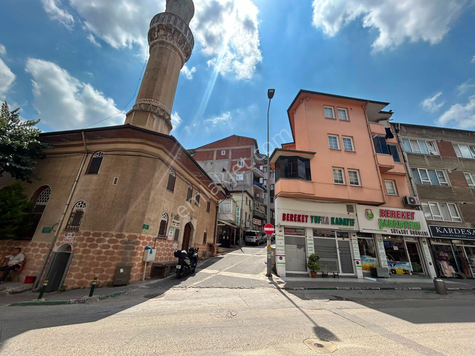 Lider Gruptan Şible Cad. Üstü Ara Kat 2+1 Satılık Daire